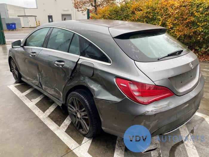 Mercedes CLA Shooting Brake 1.6 CLA-180 16V Salvage vehicle (2015, Aubergine, Silver grey, Gray)