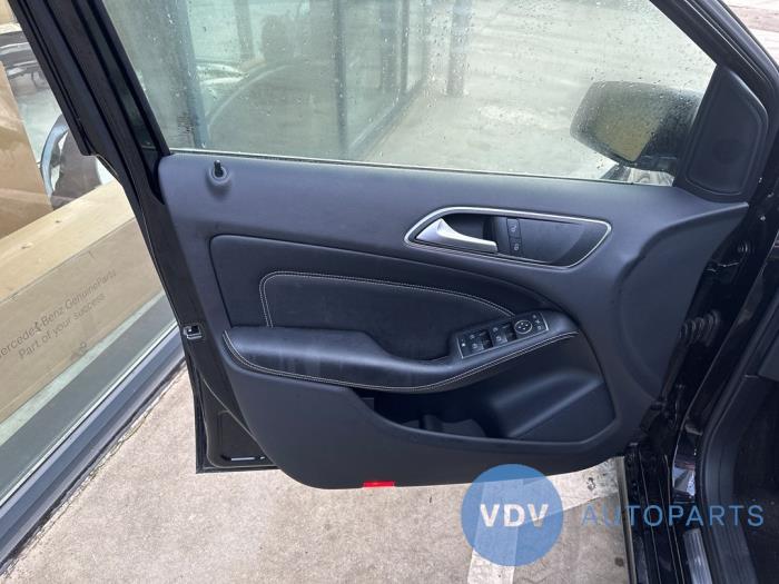 Mercedes B 2.1 B-200 CDI BlueEFFICIENCY, B-200d 16V Salvage vehicle (2015, Black)