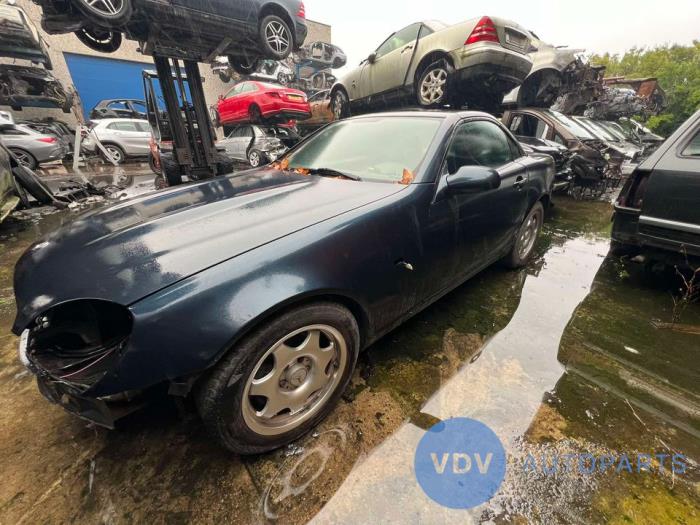 Mercedes SLK 2.3 230 K 16V Skrotfordon (1998, SMAGARD ZWART)