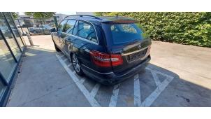 Mercedes E Estate E-200 CDI 16V BlueEfficiency,BlueTEC Épave (2009, Noir)