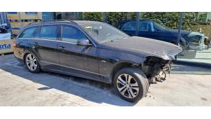 Mercedes E Estate E-200 CDI 16V BlueEfficiency,BlueTEC Épave (2009, Noir)