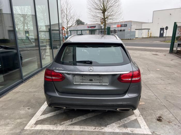 Mercedes C Estate C-350 e 2.0 16V Épave (2017)