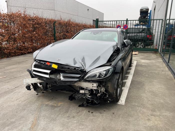 Mercedes C Estate C-350 e 2.0 16V Épave (2017)