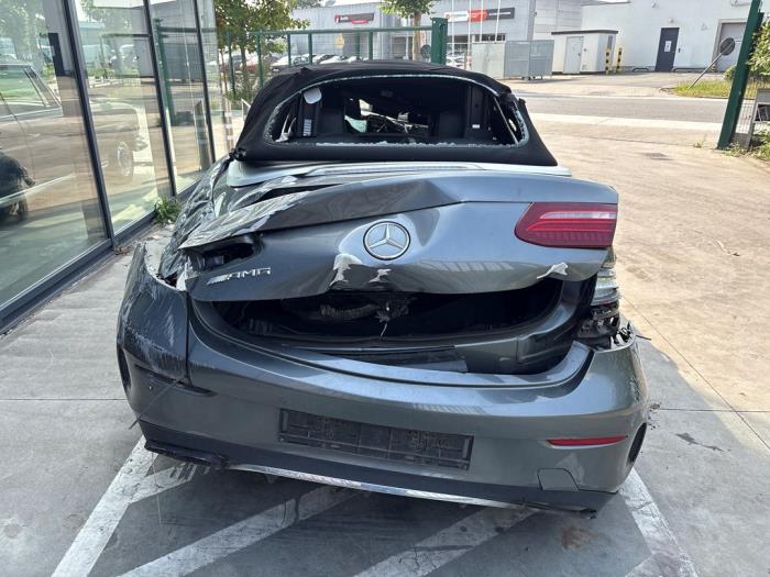 Mercedes E E-220d 2.0 Turbo 16V Vehículo de desguace (2017, Gris)
