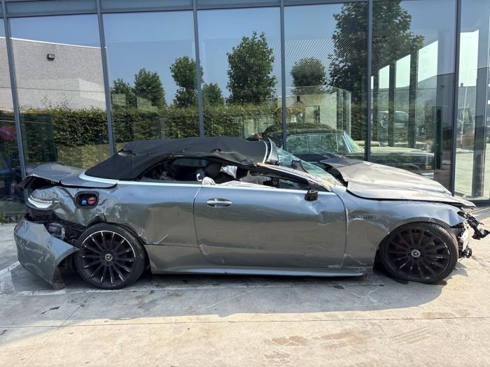 Mercedes E E-220d 2.0 Turbo 16V Vehículo de desguace (2017, Gris)