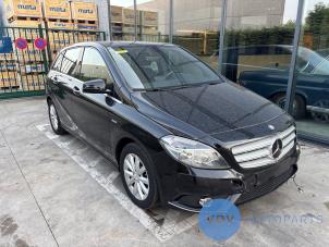 Mercedes B 1.6 B-200 BlueEFFICIENCY Turbo 16V  (Salvage)