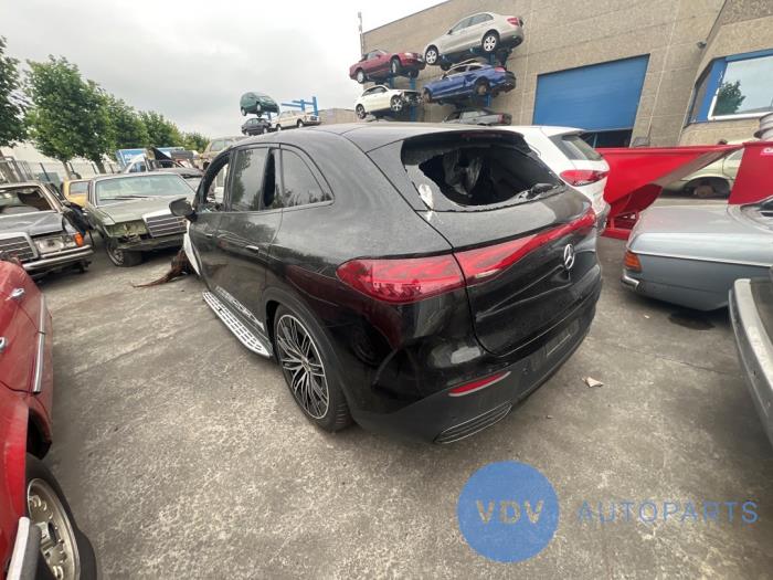 Mercedes EQE SUV 350+ 91/96 kWh Schrottauto (2024, Schwarz)