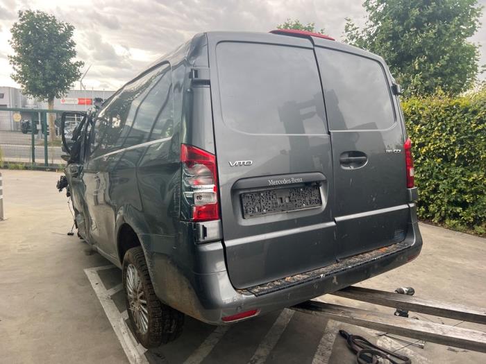 Mercedes Vito 2.0 114 CDI 16V Épave (2021, Gris)