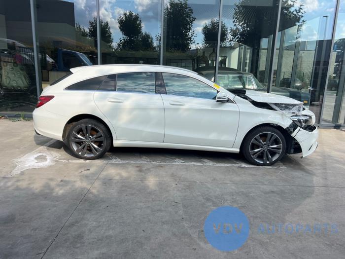Mercedes CLA Shooting Brake 1.6 CLA-180 16V Skrotfordon (2016)