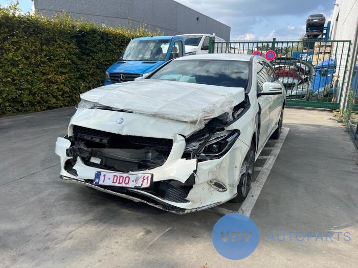 Mercedes CLA Shooting Brake 1.6 CLA-180 16V Skrotfordon (2016)