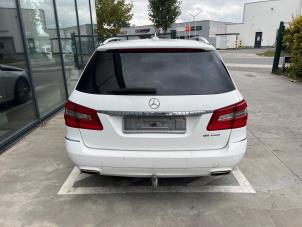 Mercedes E Estate E-220 CDI 16V BlueEfficiency, BlueTEC Samochód złomowany (2013, Bialy)