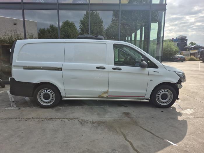 Mercedes Vito eVito 41/60/66 kWh Vehículo de desguace (2023, 9147)