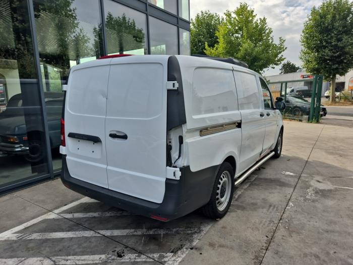 Mercedes Vito eVito 41/60/66 kWh Vehículo de desguace (2023, 9147)