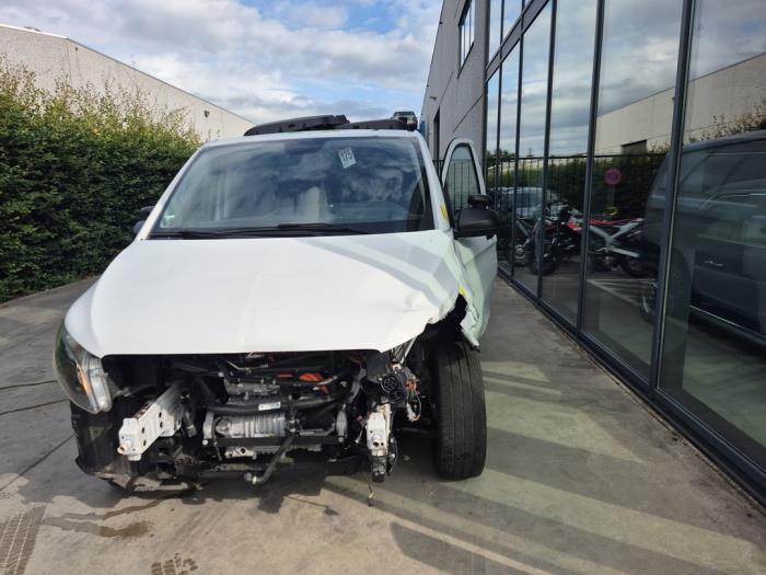 Mercedes Vito eVito 41/60/66 kWh Vehículo de desguace (2023, 9147)