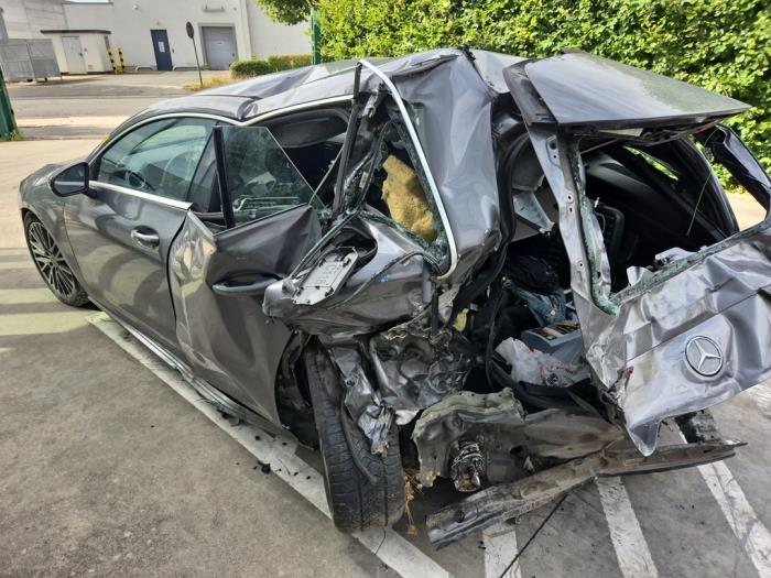 Mercedes CLA Shooting Brake 1.3 CLA-180 Turbo 16V Vehículo de desguace (2022)