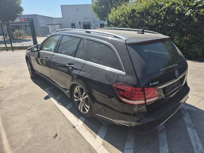 Mercedes E Estate E-200 CDI 16V BlueEfficiency,BlueTEC Vehículo de desguace (2016, Metálico, Negro)
