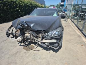 Mercedes E Estate E-200 CDI 16V BlueEfficiency,BlueTEC Vehículo de desguace (2016, Metálico, Negro)