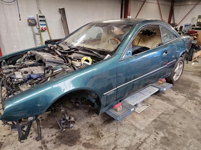Mercedes CL 5.8 CL-600 V12 36V Vehículo de desguace (2000)