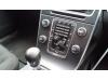Volvo V60 I 2.0 D3 20V Schrottauto (2012, Metallic, Schwarz)