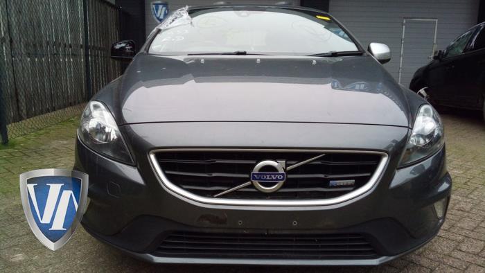 Volvo V40 1.6 D2 Schrottauto (2013, Dunkel, Grau)