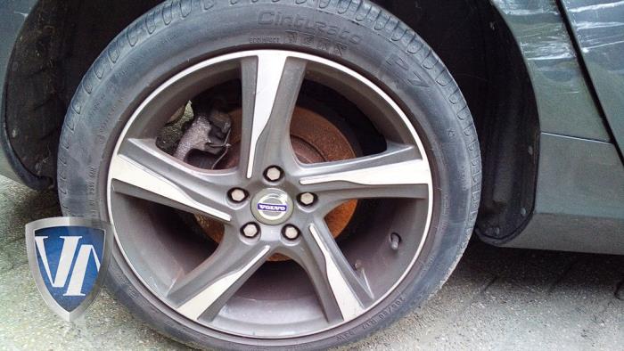 Volvo V40 1.6 D2 Schrottauto (2013, Dunkel, Grau)