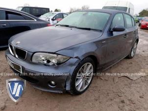 BMW 1 serie 120d 16V Samochód złomowany (2005, Szary)