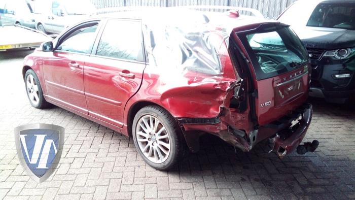 Volvo V50 2.0 D 16V Skrotfordon (2009, ROOD)