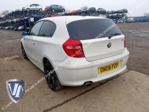 BMW 1 serie 116i 1.6 16V Épave (2008, Blanc)