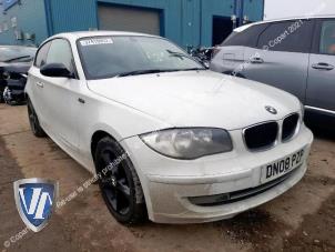 BMW 1 serie 116i 1.6 16V Épave (2008, Blanc)