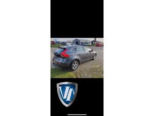 Volvo V40 1.6 D2 Samochód złomowany (2012, Szary)