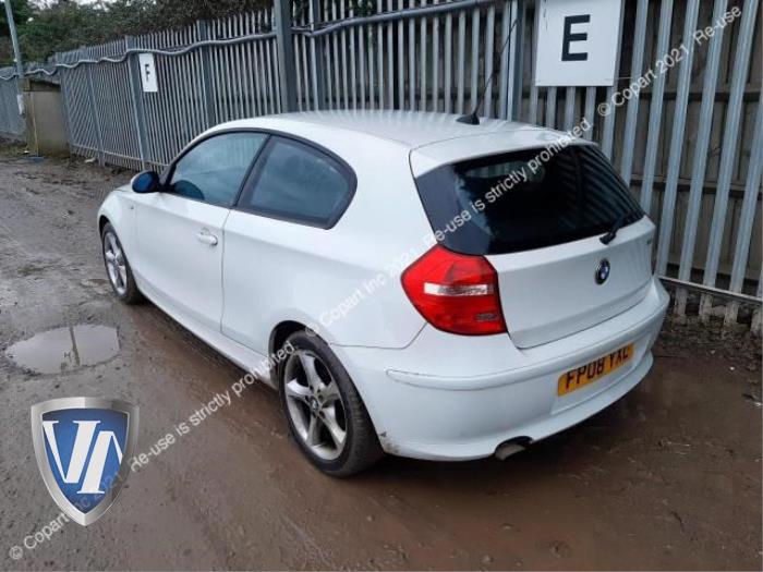 BMW 1 serie 116i 1.6 16V Skrotfordon (2008, WIT)