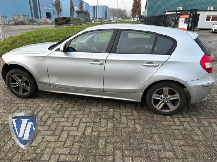 BMW 1 serie 116i 1.6 16V Salvage vehicle (2007, Gray)