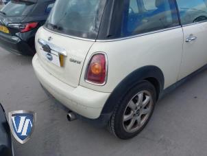 Mini Mini 1.6 16V Cooper Samochód złomowany (2008, Bialy)
