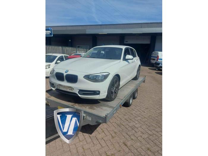 BMW 1 serie 116i 1.6 16V Skrotfordon (2014, ALPINWEISS III ALPINEWEISS)
