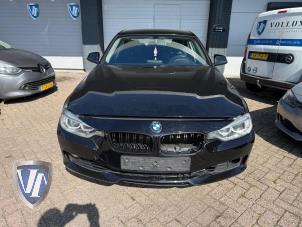 BMW 3 serie 320i 2.0 16V  (Skrot)