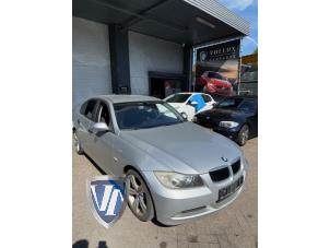 BMW 3-Serie Vehículo de desguace (2005, Titanio, Metálico, Plateado)