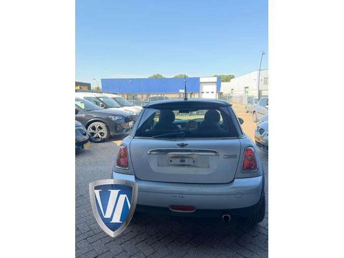 Mini Mini 1.6 16V Cooper Vehículo de desguace (2009, Metálico, Gris plateado)