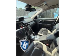 Volvo V70 2.4 D5 20V 205 Vehículo de desguace (2011, Negro, Azul zafiro, Zafiro negro)