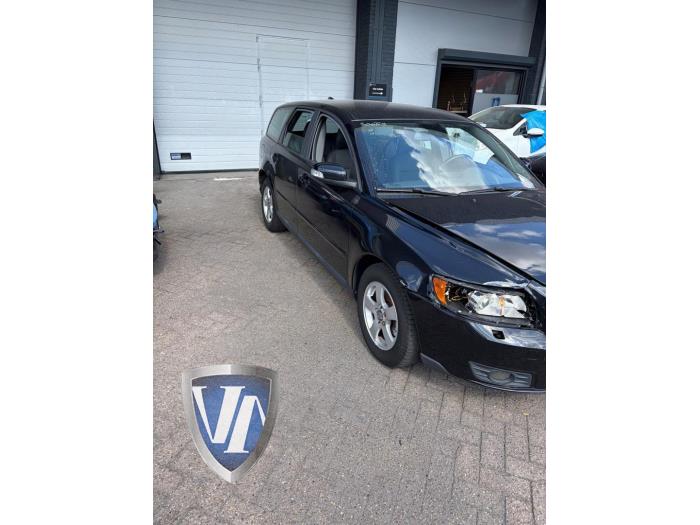 Volvo V50 1.8 16V Vehículo de desguace (2009, Metálico, Negro, Azul zafiro, Zafiro negro)