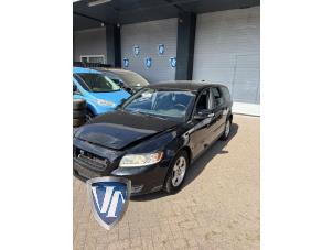 Volvo V50 1.8 16V Vehículo de desguace (2009, Metálico, Negro, Azul zafiro, Zafiro negro)