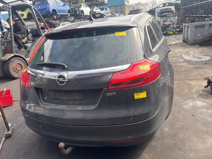 Opel Insignia Sports Tourer 2.0 CDTI 16V 130 ecoFLEX Skrotfordon (2013, GRIJS)