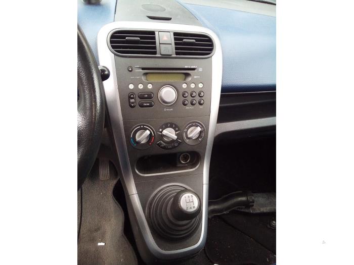 Opel Agila 1.0 12V Skrotfordon (2008, WIT)