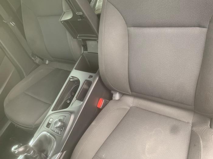 Opel Insignia Sports Tourer 1.8 16V Ecotec Épave (2009, Gris)