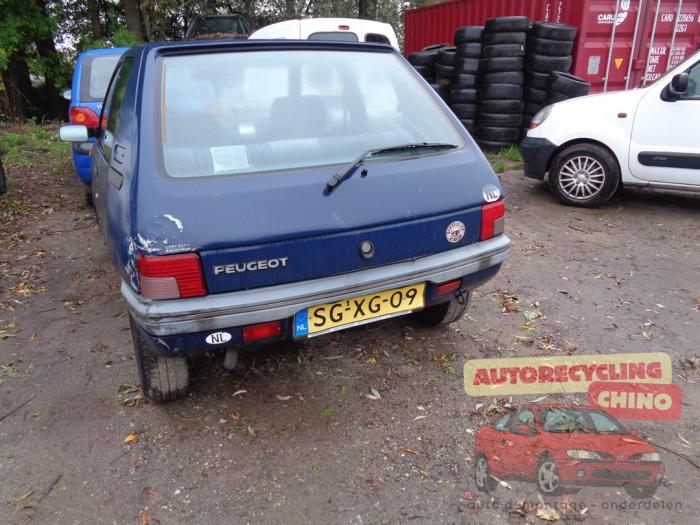 Peugeot 205 II 1.4 Épave (1997, Bleu)