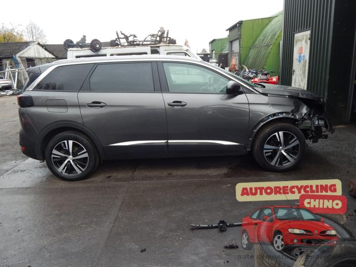 Peugeot 5008 II 1.6 BlueHDi 120 Skrotfordon (2018, ANTRACIET)