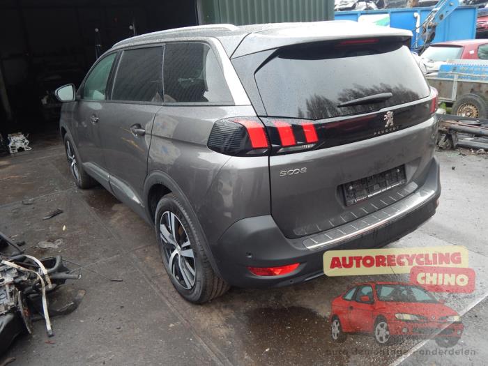 Peugeot 5008 II 1.6 BlueHDi 120 Skrotfordon (2018, ANTRACIET)