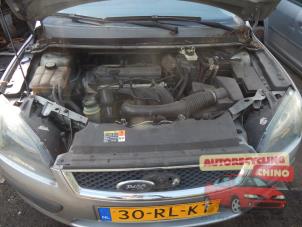 Ford Focus 2 Wagon 1.6 16V Épave (2005, Gris)