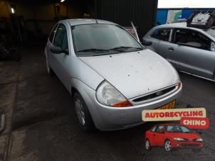Ford Ka I 1.3i Épave (2008, Gris)