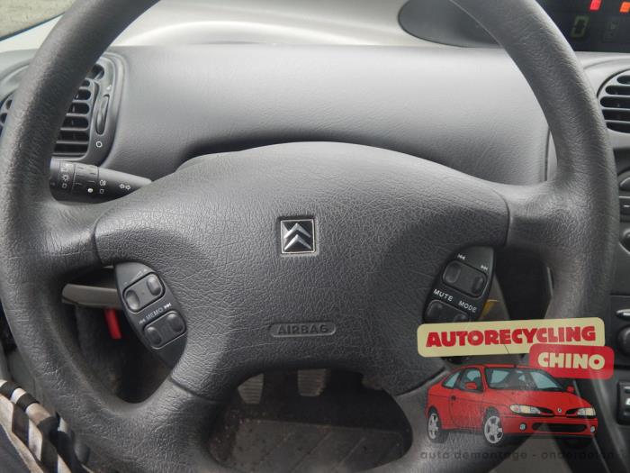 Citroen Xsara Picasso 1.8 16V Épave (2002, Gris)
