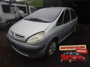 Citroen Xsara Picasso 1.8 16V Épave (2002, Gris)